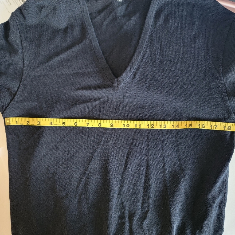 Mens GUCCI Navy‎ & Grey V-Neck Sweater Size M NWOT - Picture 7 of 13